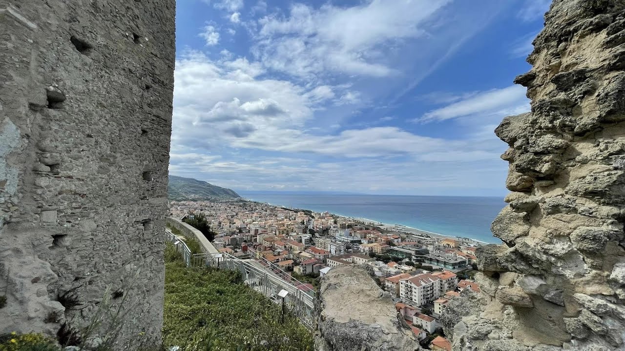 Visiting the Beautiful Italian Town of Amantea and  staying at Agriturismo Il Mandorlo