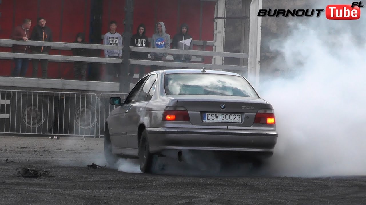 Palenie gumy BMW E39 520 - Majówka z BMW Dobrzyca 2019