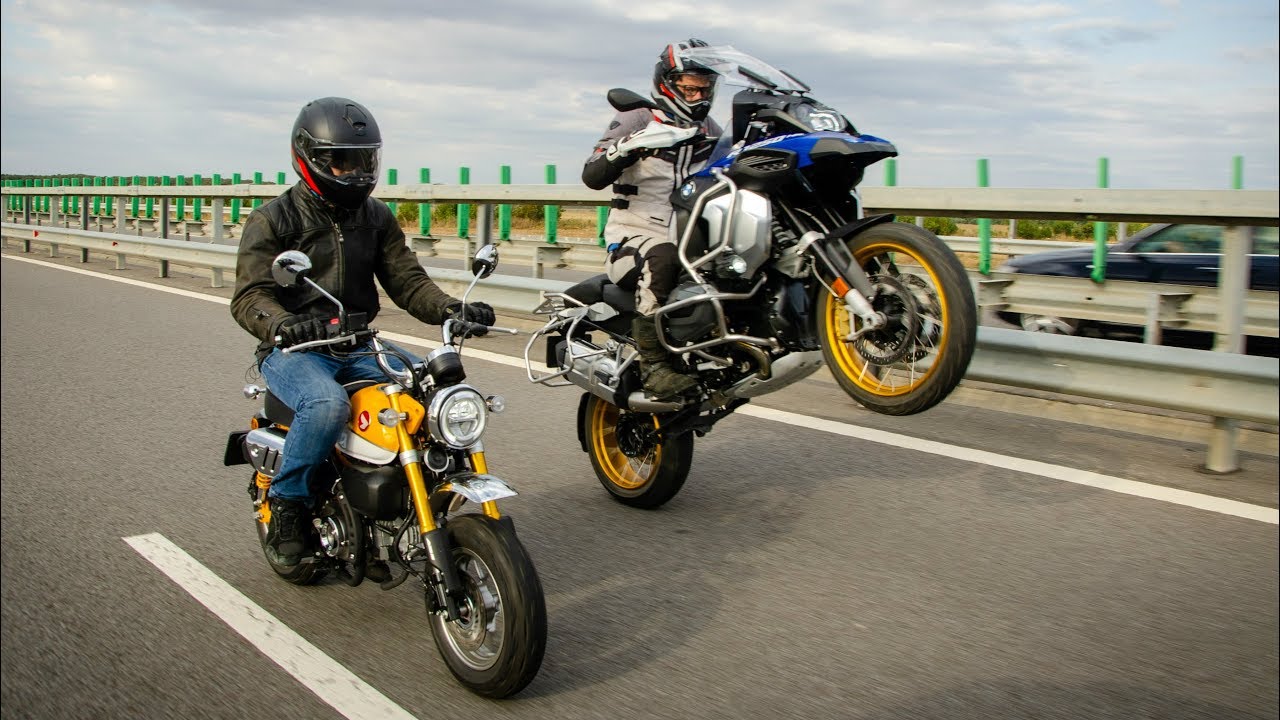 Honda Monkey vs. BMW R1250GSA. Crazy Review