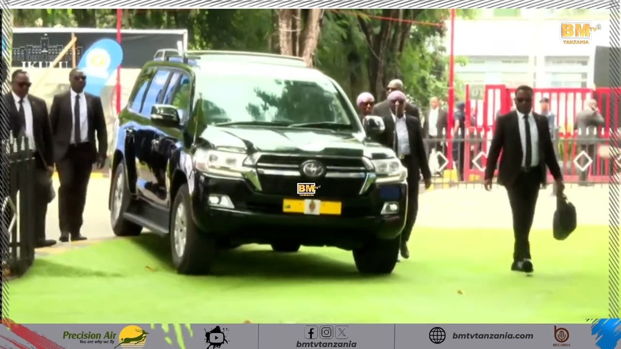 TAZAMA ULINZI MKALI RAIS SAMIA AKIWASILI MKUTANONI ARUSHA