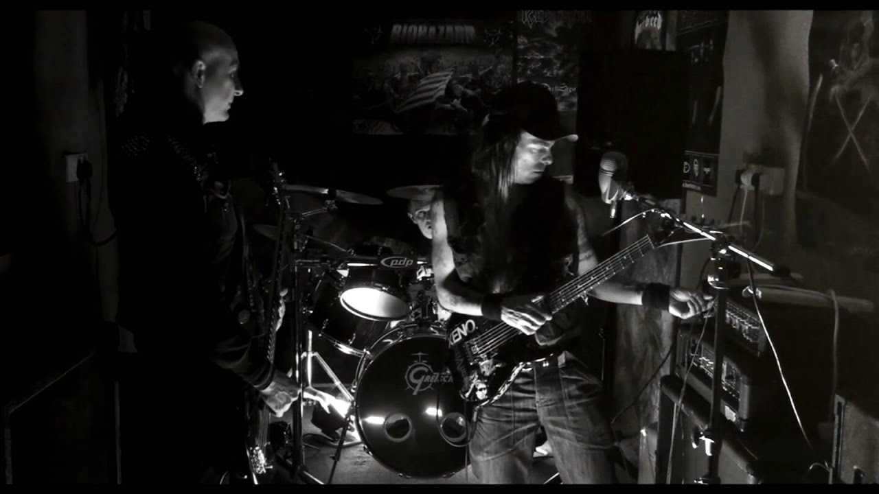 Hellbastard - Fir Bolg... Bow To Slough Feg