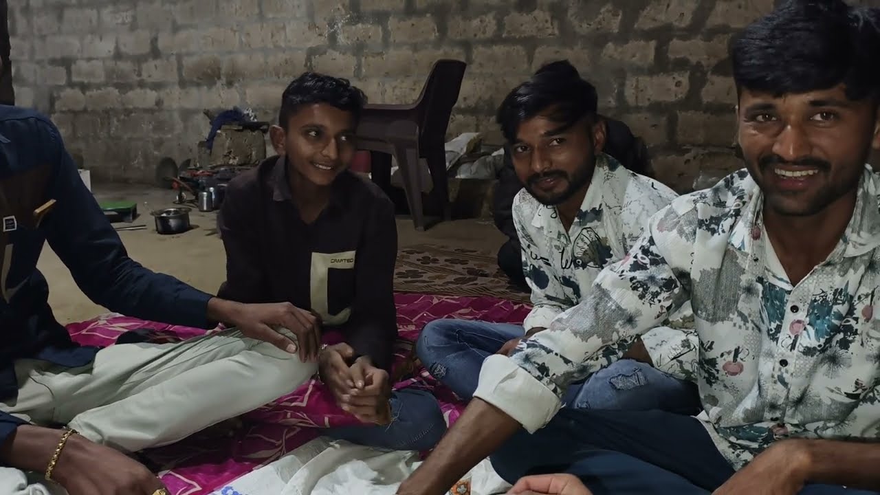 ગરબા પછી ની મોજ 😂નાસ્તો કરવો પડ્યો 😂#foryou 01/02/26