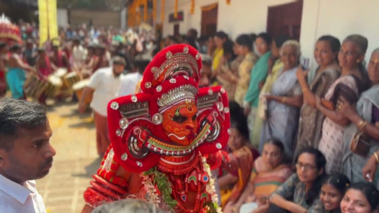 പോതി തെയ്യം താഴെ ചൊവ്വ 