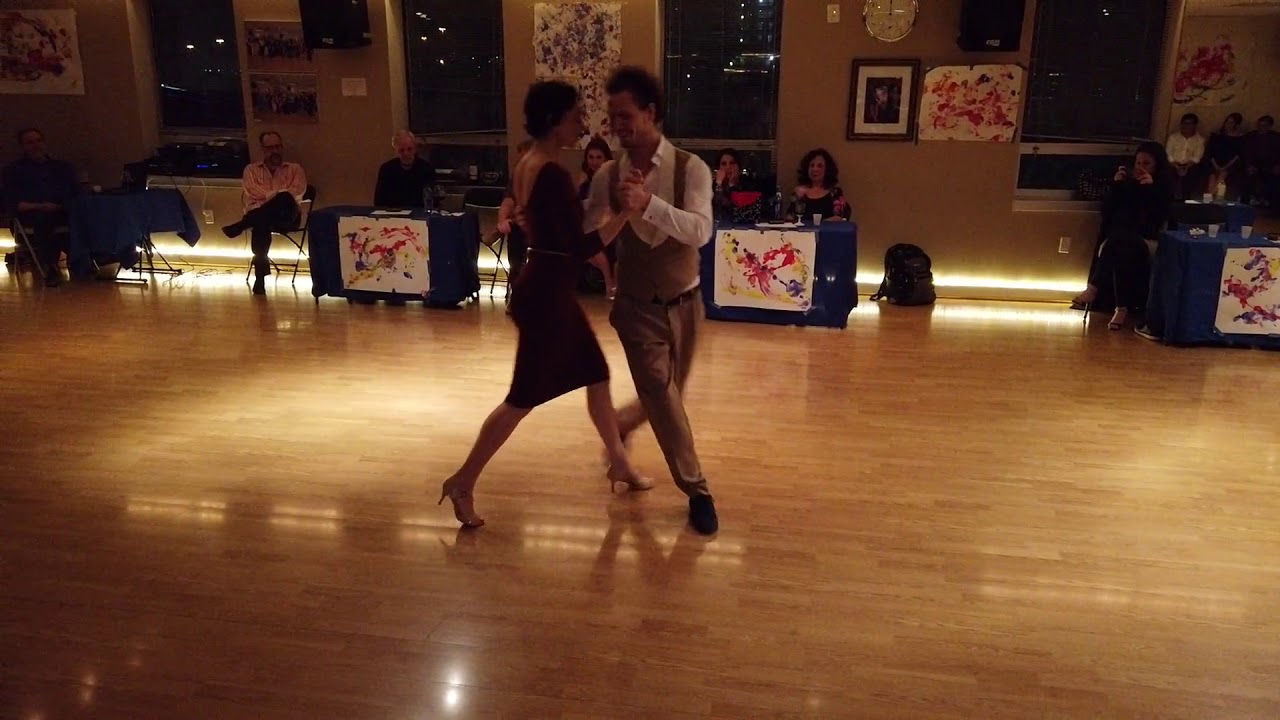 Gabriel El Huracán & Aja Fenn improvise Tango Vals
