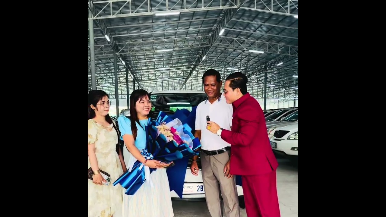 ហេង ហេង បងប្អូន យើង មកពី ខេត្ត កំពង់ស្ពឺ   ជួយទិញឡាន  ពី #គ្រូអុល បាន 1 គ្រឿងទៀត ហើយ …
