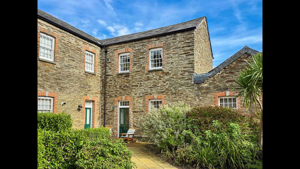 Video Tour - 9 Yew Tree Court, Truro
