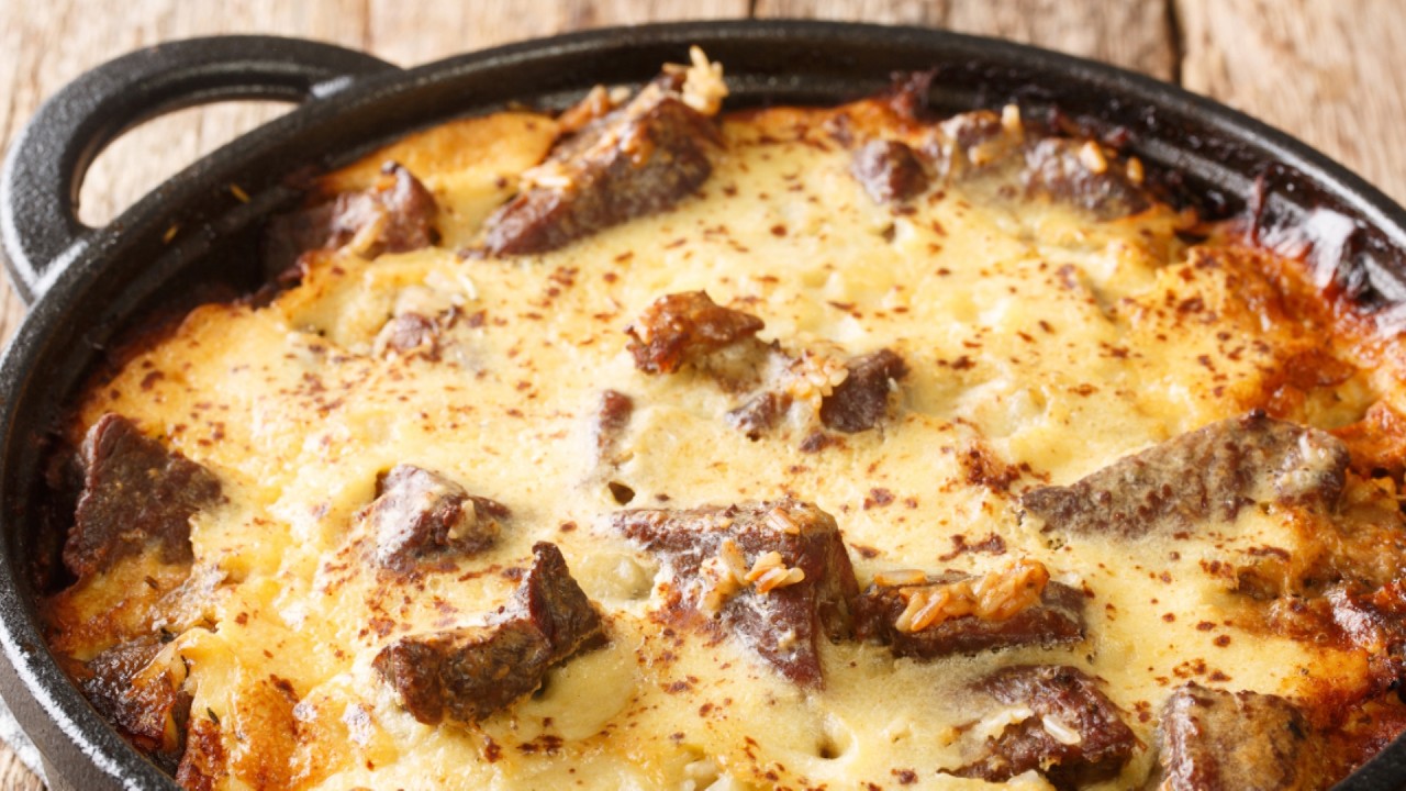 Rreze Dielli - Tavë kosi Elbasani nga zonja Albana / Ja receta origjinale me shije perfekte!