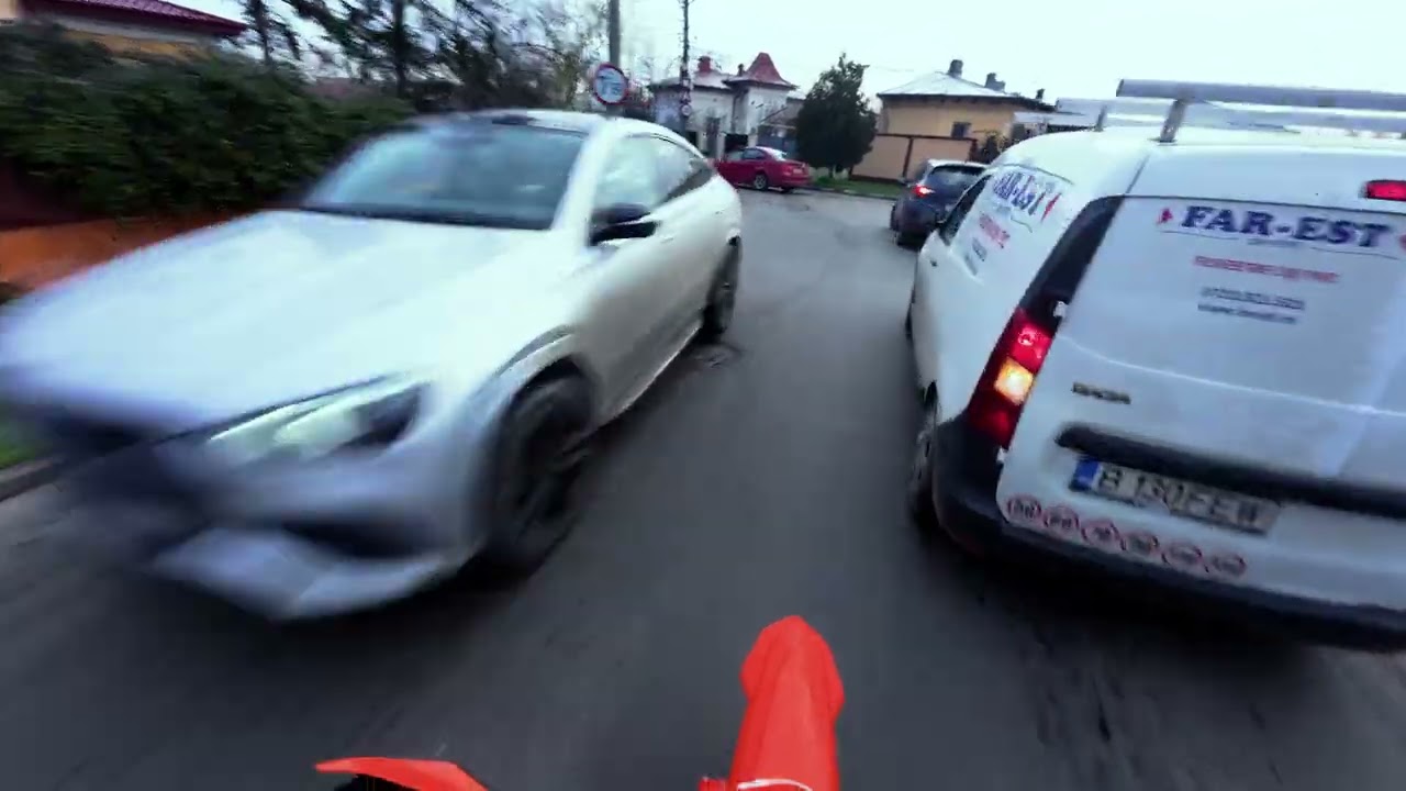 Flat Tire and foggy morning   KTM 690 SMC R