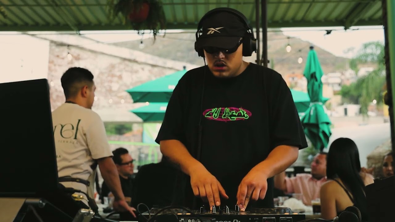 Dj Heat at Xarel Terraza (Casa Falguera) by Guna Tv