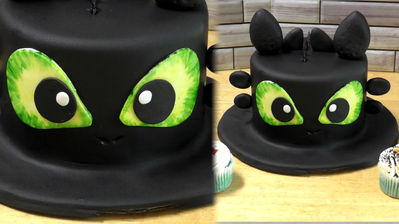 Making a Toothless Cake from How to Train Your Dragon. Happy Birthday to my Big Boy!