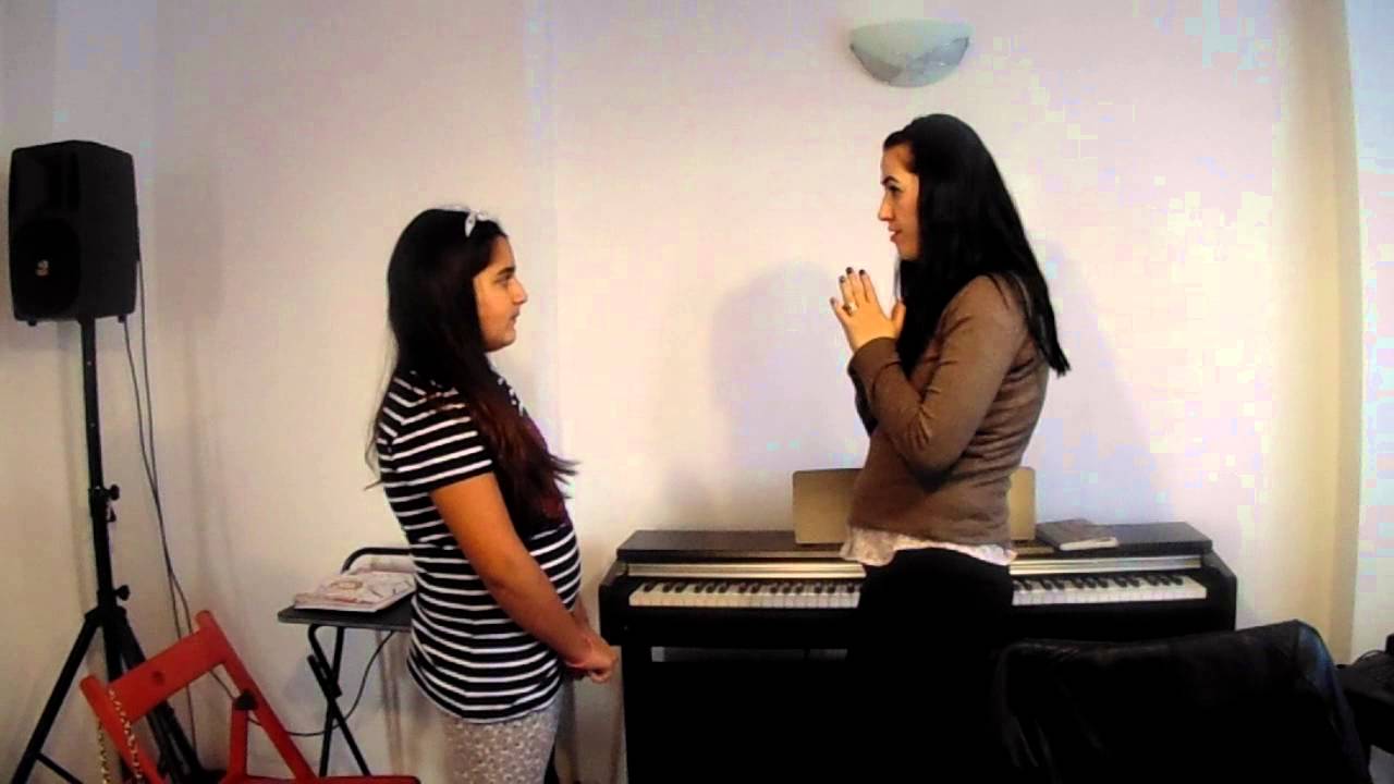 Lectii de Canto copii la Boem Club
