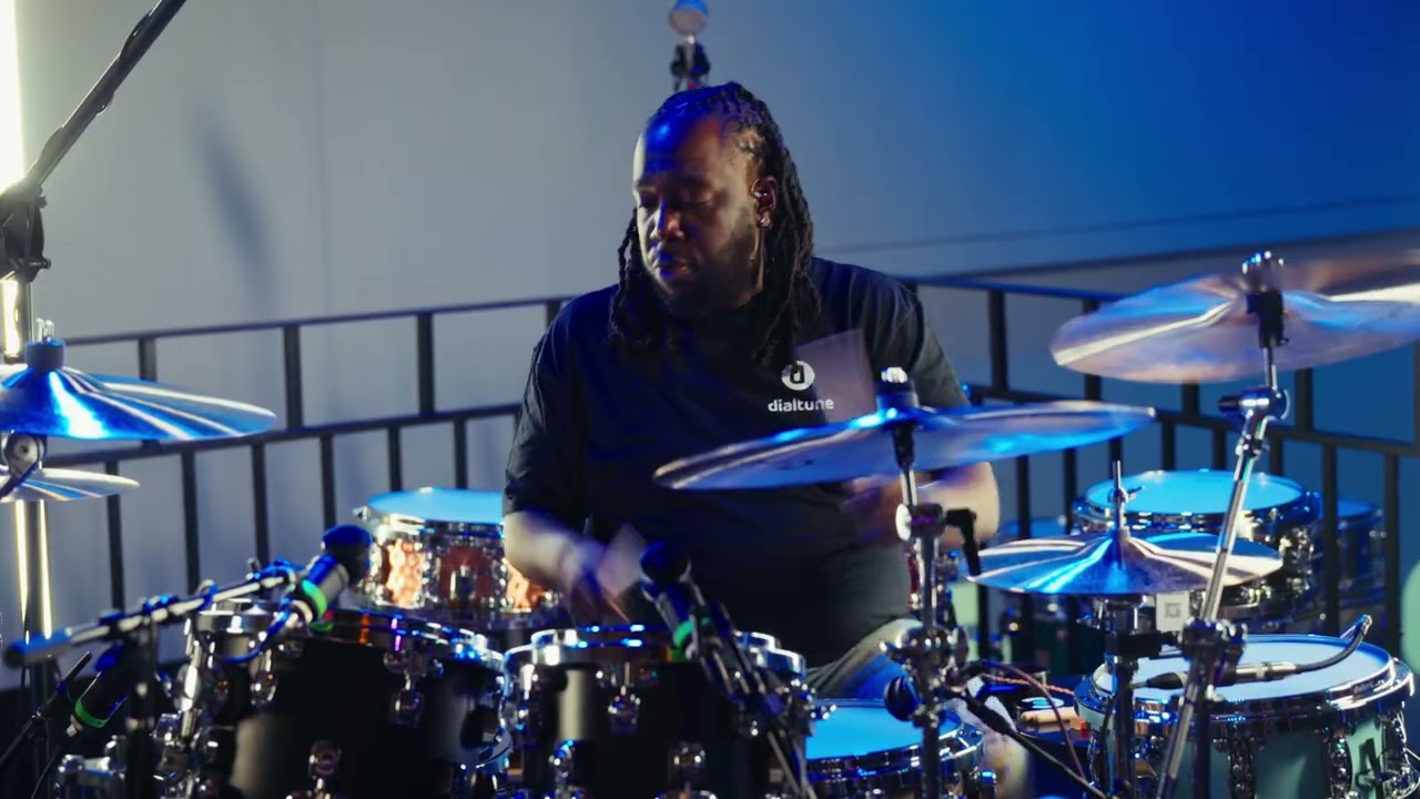 When Q Robinson plays, you listen