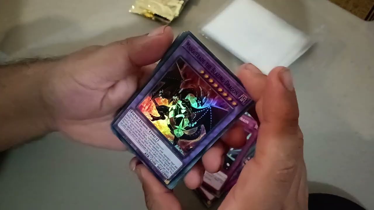 Unboxing Mega Tin 2022 - YuGiOh #unboxing #yugioh #tcg 