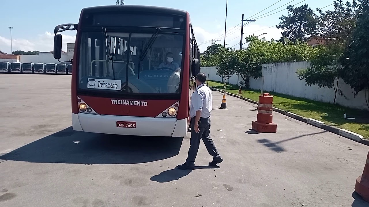 como fazer uma boa manobra com o ônibus convencional.