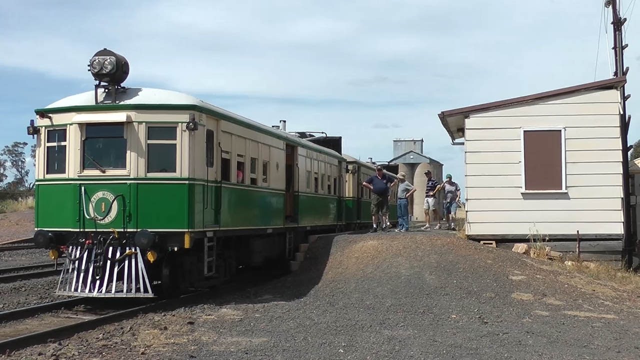 Tin Hares from Gulgong to Gilgandra: Australian Trains