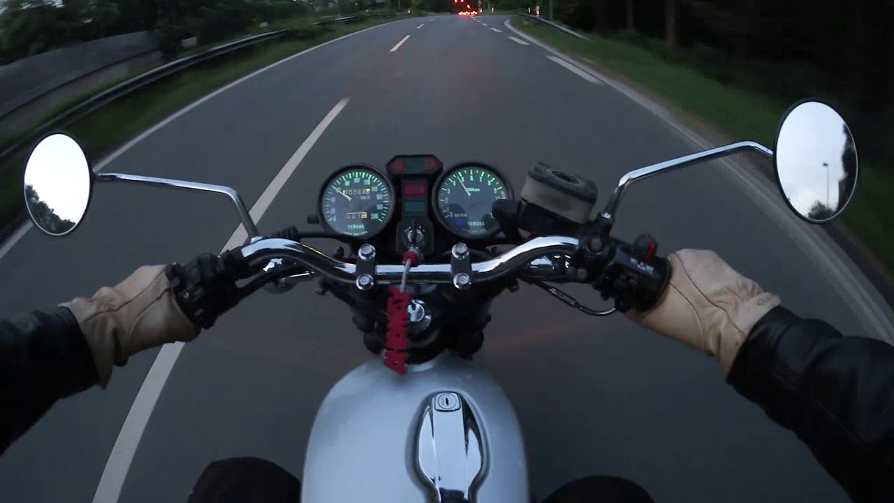 xs400 01