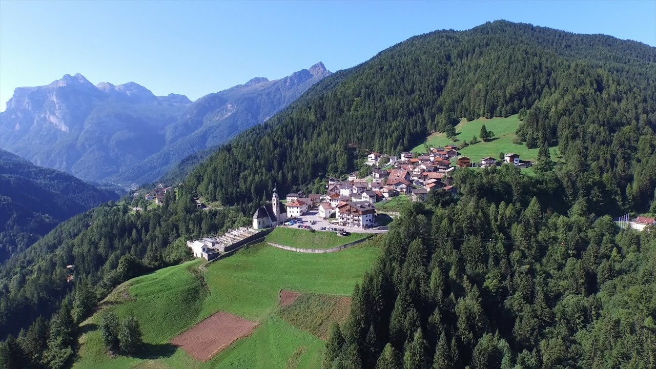 San Tomaso Agordino, un paese tra ieri, oggi e domani  (21 capitoli)