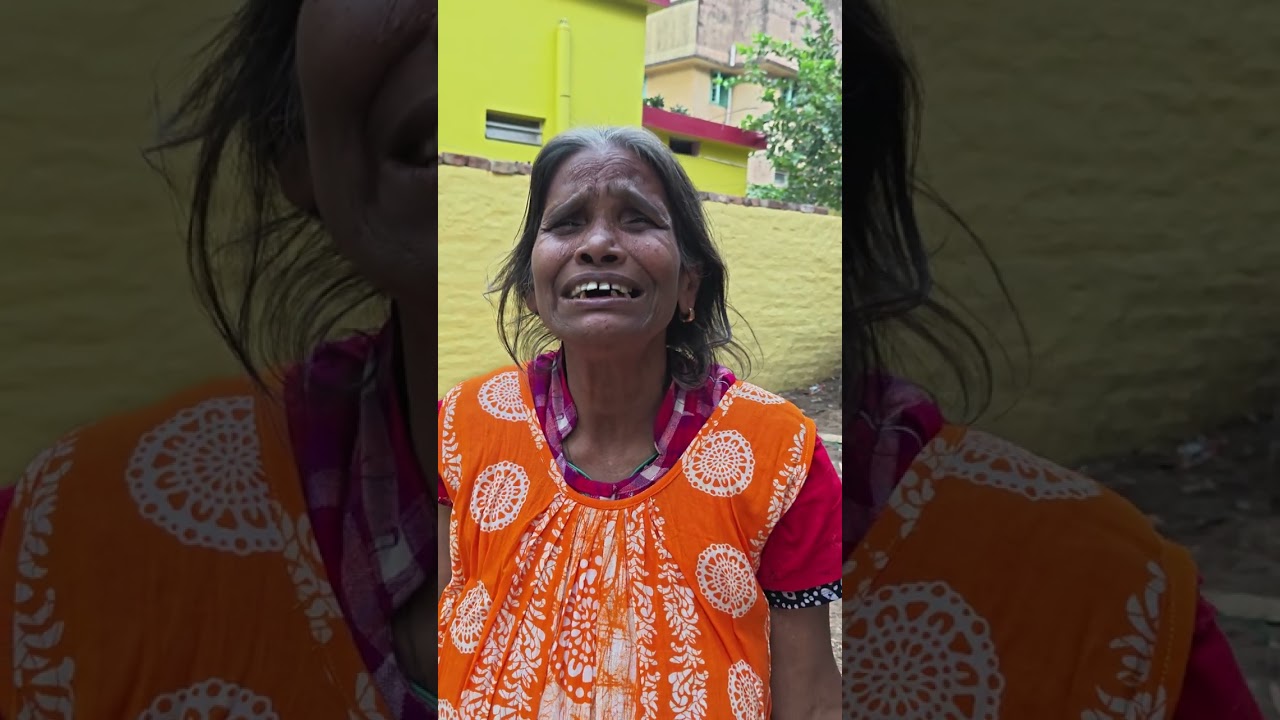 रानू मंडल के गले में अभी बहुत जान हैं इस उम्र में हुबहु लता मंगेशकर के आवाज में गा दिया।Lata song।