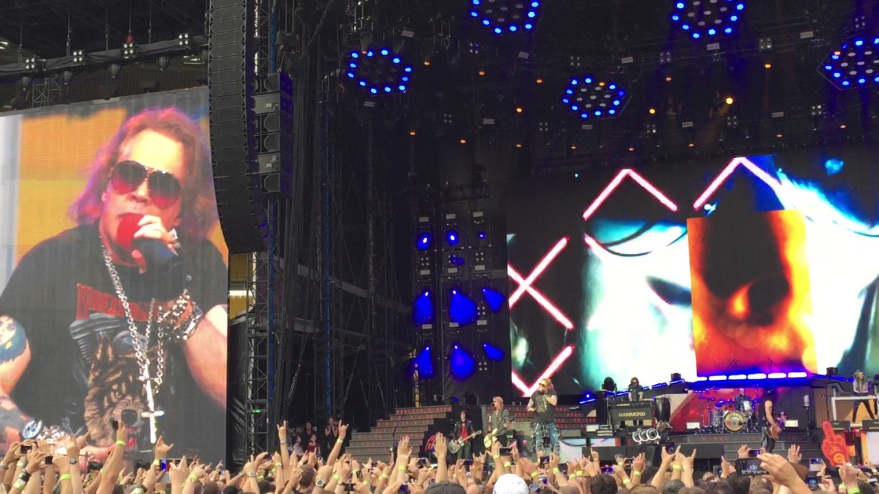 GUNS N ROSES - IT'S SO EASY . 2017.07.10. VIENNA . ERNST HAPPEL STADION . AUSTRIA