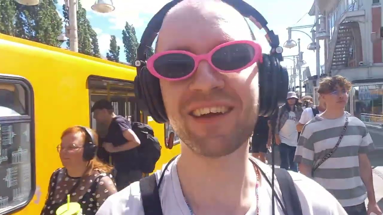 DON'T ACT LIKE A DWEEB (Music Video)