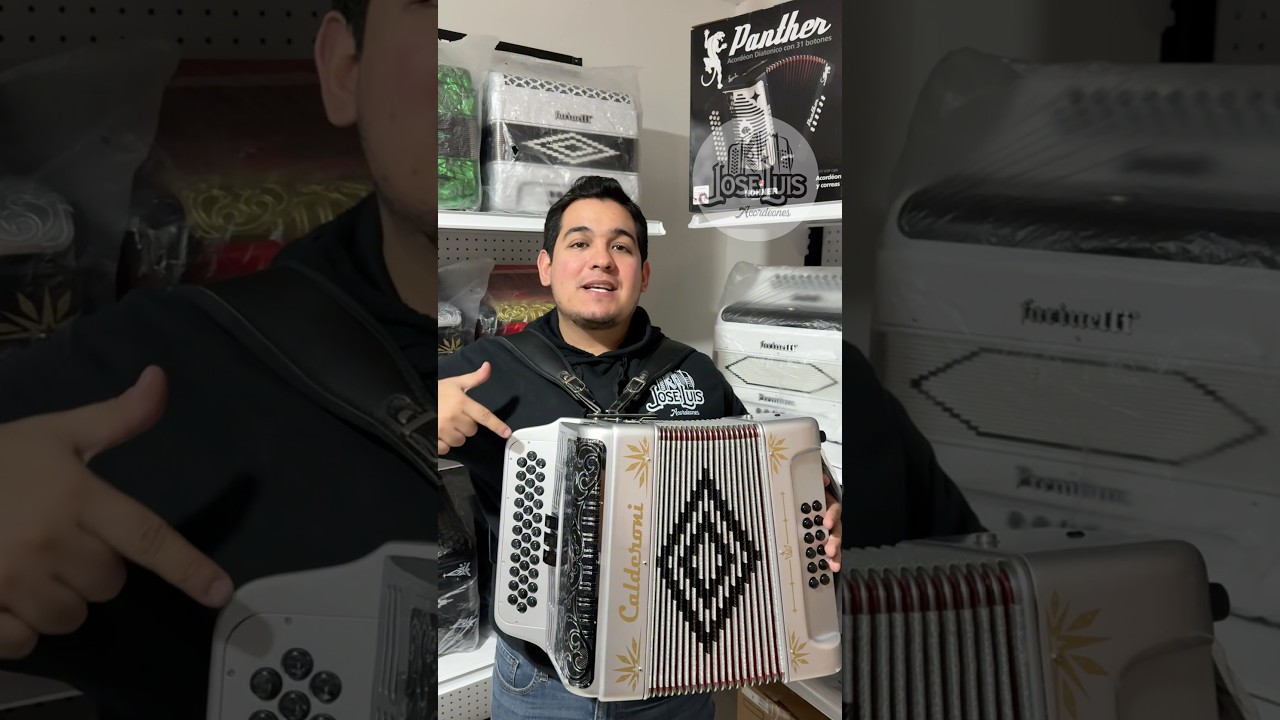 Acordeon calderoni 3 registros #acordeon #acordeonista