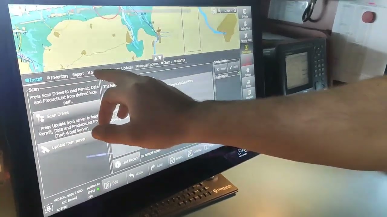 Working with ECDIS E-GLOBE G-2 and CHARTWORLD. Updating, ordering charts.