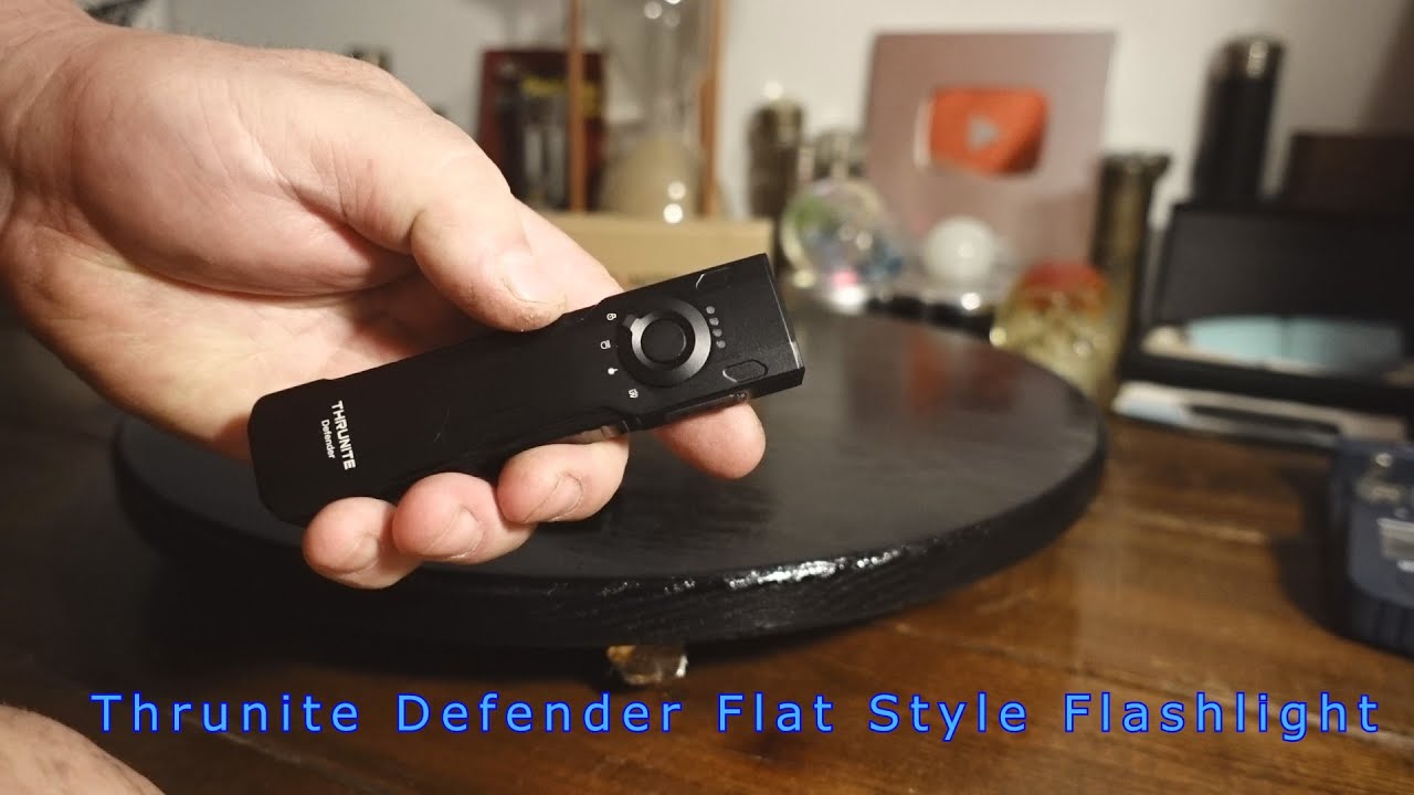 Новый фонарь Thrunite Defender с зеленым лазером, УФ-излучением и ярким белым лучом.