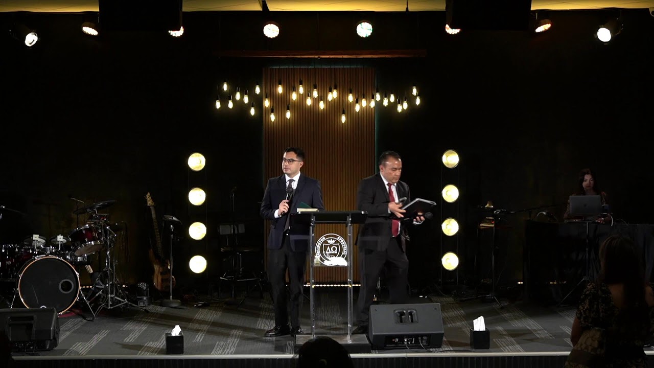 Domingo de Celebración | Pastor John Mark Almaraz