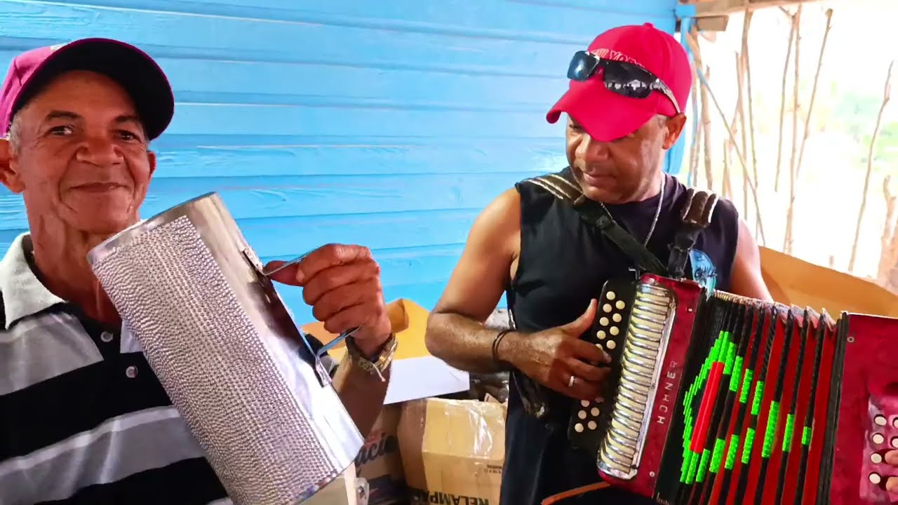 ARTURO SU ACORDEON  Y SUS MUCHACHOS