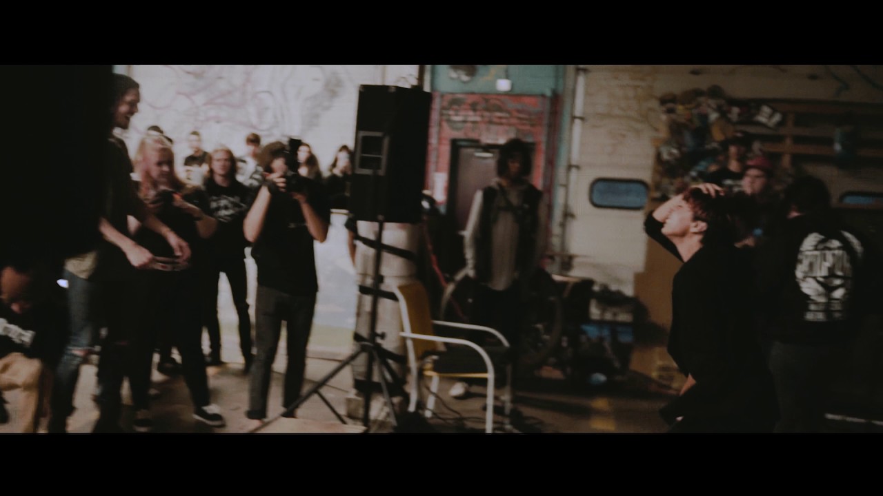 10.17 Mirrors @ Fearcliff