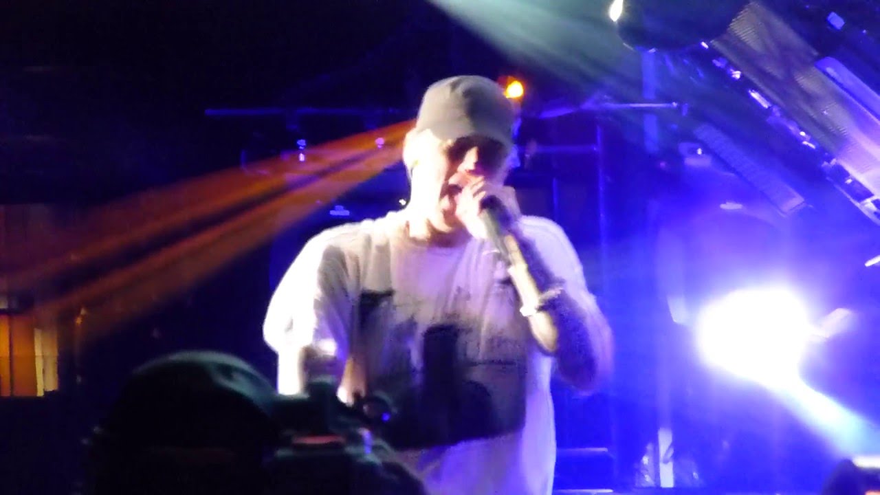 SING FOR THE MOMENT/ LIKE TOY SOLDIERS/ FOREVER -EMINEM & RIHANNA: MONSTER TOUR 19 of 27
