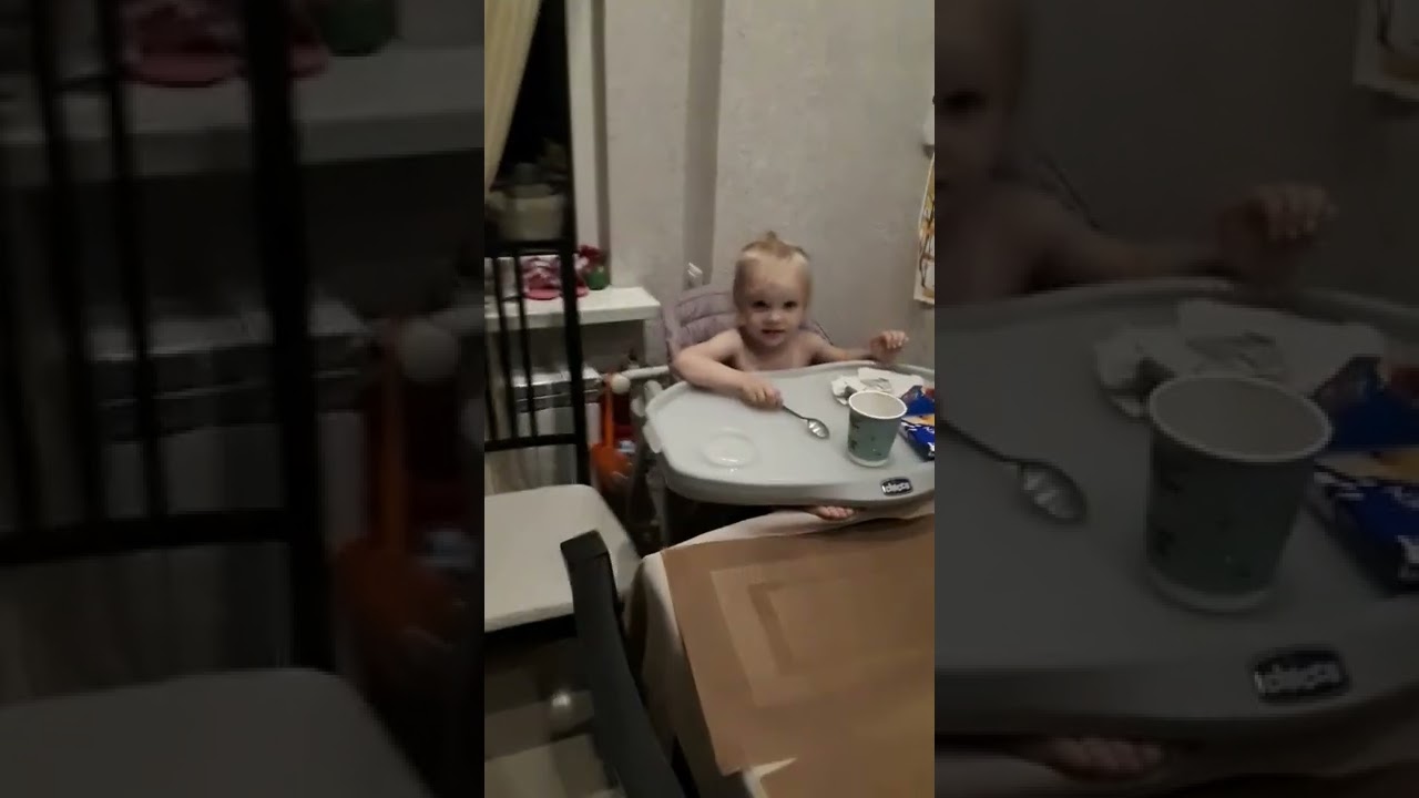 Хочу есть! Коли мама не примушує снідати, обідати і вечеряти)