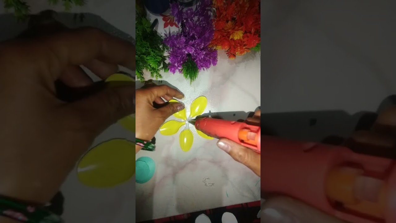 Wallhanging ideas decoration #trendingshorts #feedshortsvideo #craftyhome 😍😒