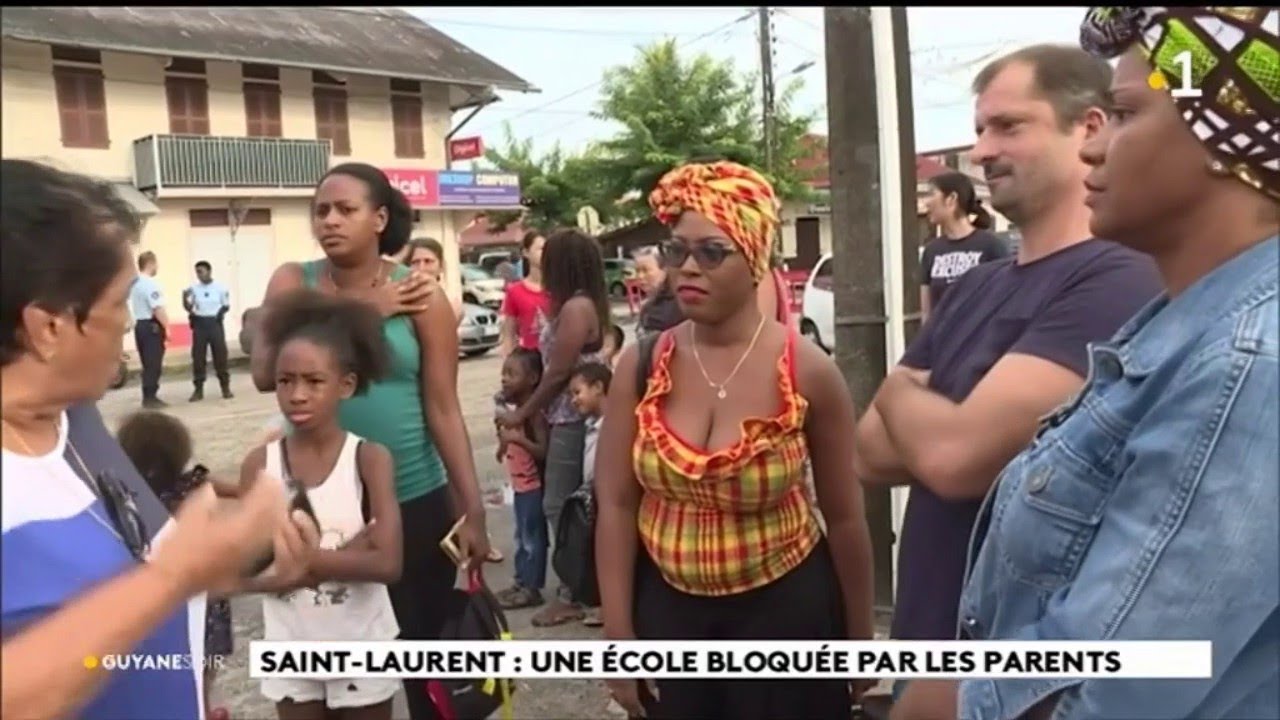 Saint - Laurent : une école bloquée par les parents
