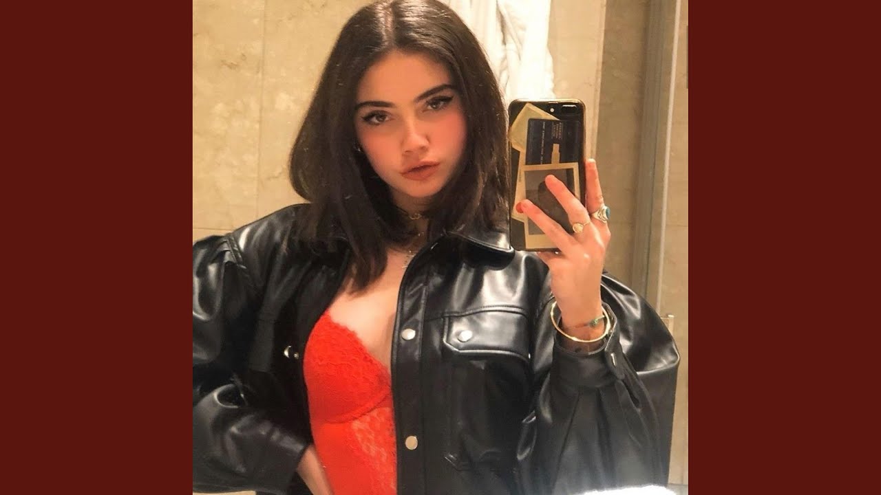 Lipstick (feat. Day$okee)