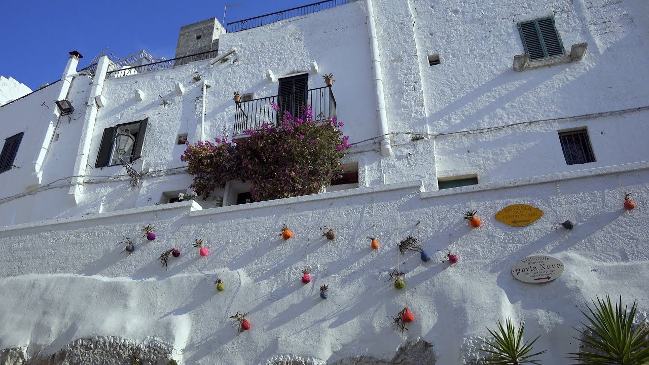 Ostuni in 4k UHD HLG HDR - Sony RX0-II