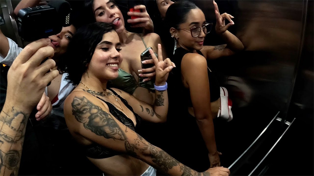 How I met Your Mothers in Medellin 🇨🇴 🤣