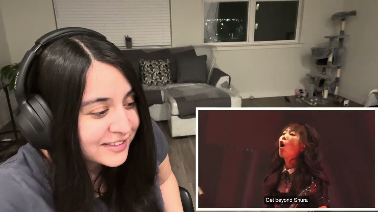 Spicy reacts to Band Maid Shambles live