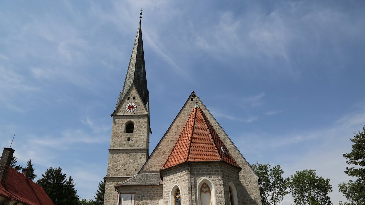 "Die Südlichste": Pfarrkirche Heiligkreuz-Auffindung bei Trostberg