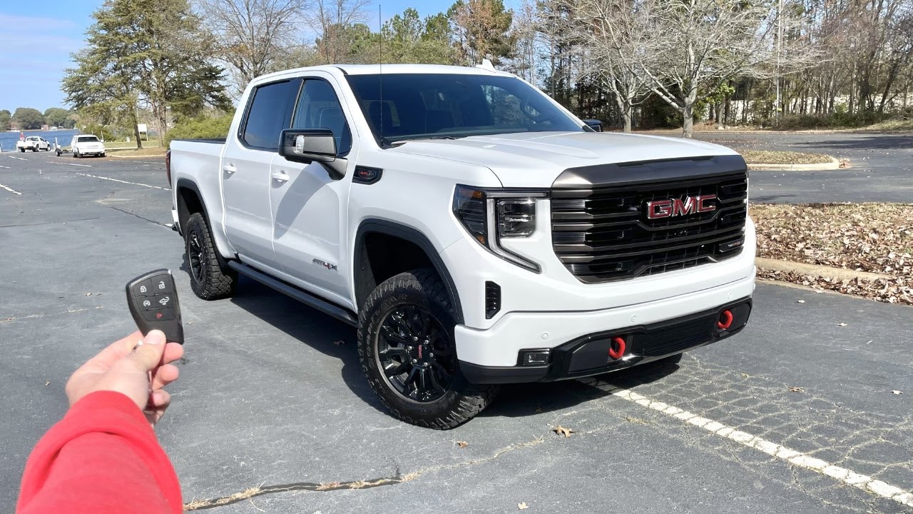 GMC Sierra 1500 AT4X 2023 года: запуск двигателя, тест-драйв, обзор, вид от первого лица и рецензия.