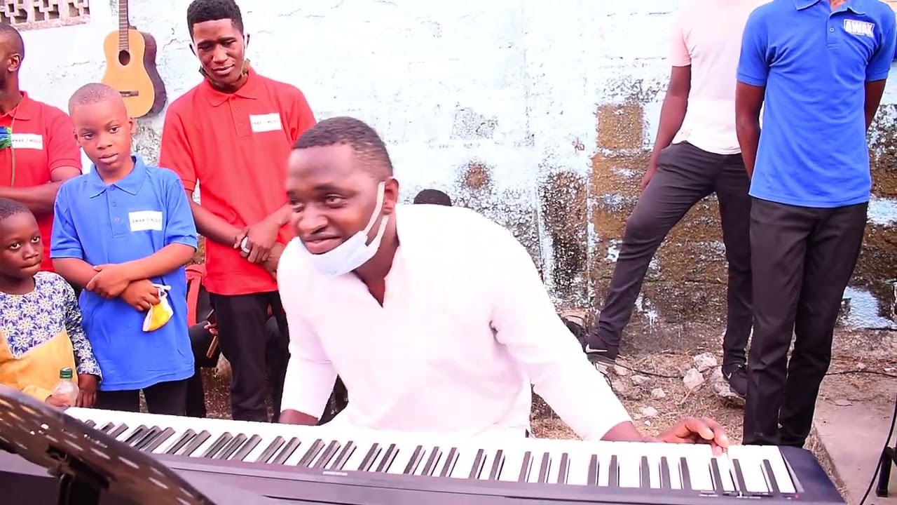 Awax Music School -SPAIN- concert de fin de session