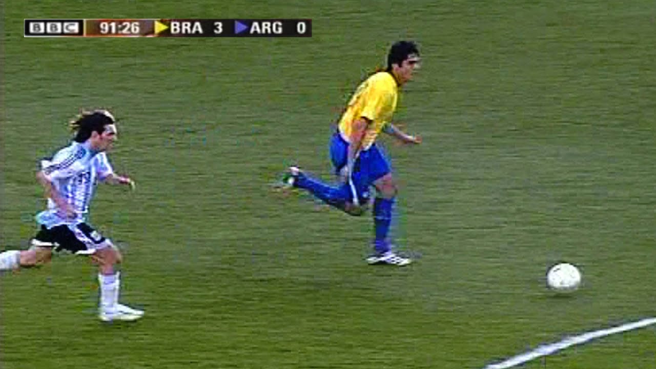Even Messi couldn't catch Kak&aacute;...
