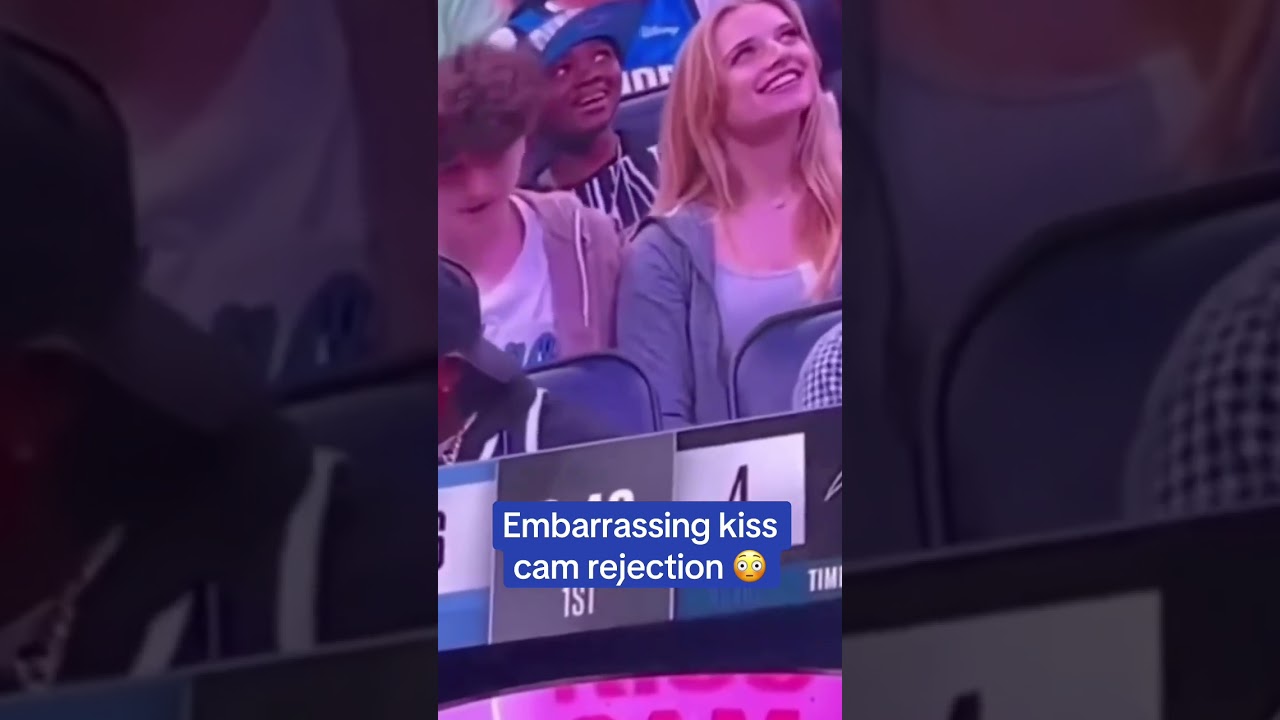 Embarrassing kiss cam rejection
