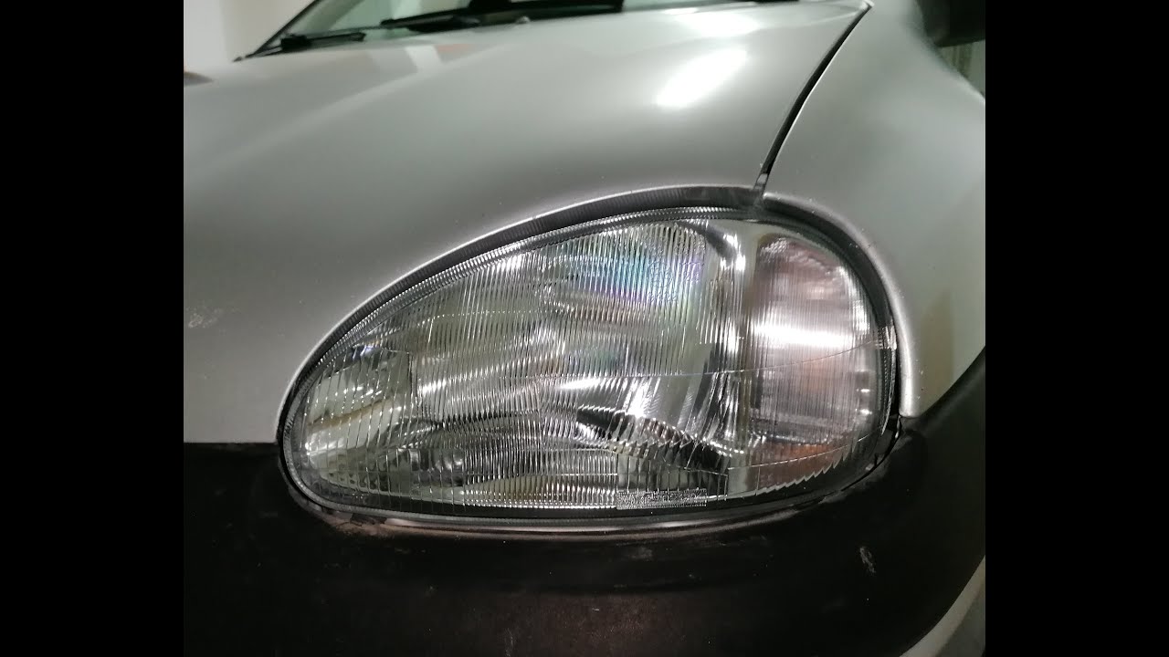 How to Remove - Replace Corsa B Headlights
