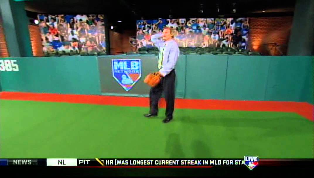 Eric Byrnes robbing Harold Reynolds's home runs on MLB Tonight