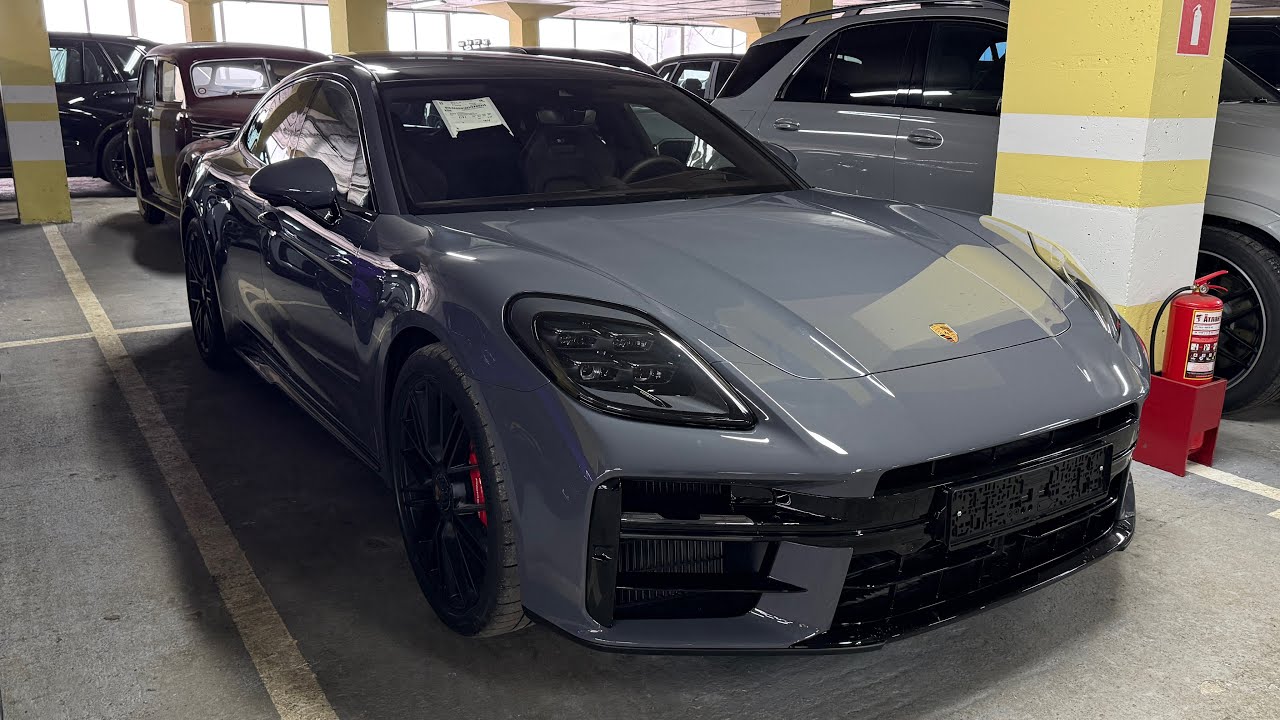 Обзор Porsche Panamera GTS 2026г, 4.0 - 500лс, цена 28.000.000 рублей.