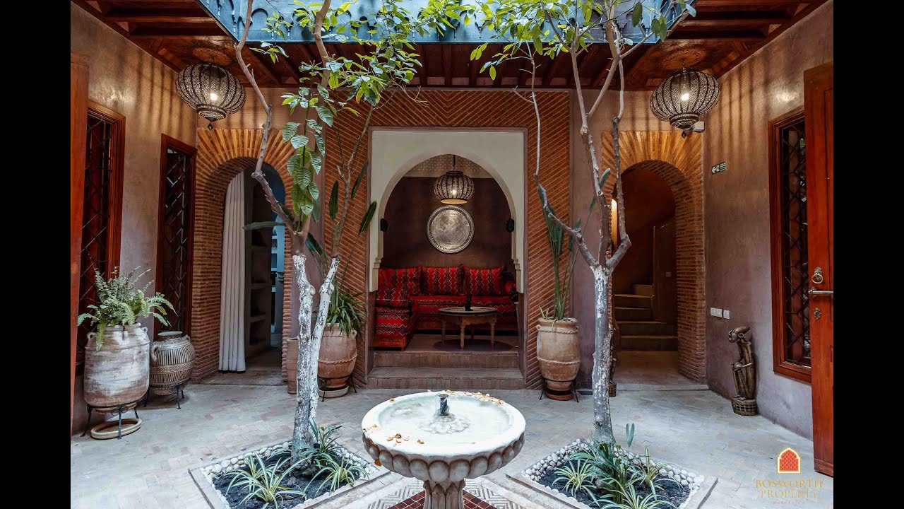 Stunning Opportunity - 6 bedroom Riad Guesthouse