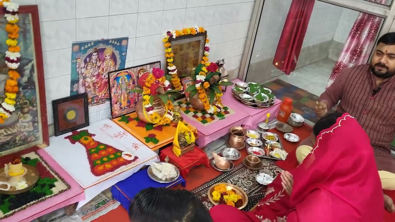 हिंदू धर्म में पूजा-पाठ भगवान के प्रति आस्था, प्रेम और समर्पण व्यक्त करने की एक नित्य प्रक्रिया है.