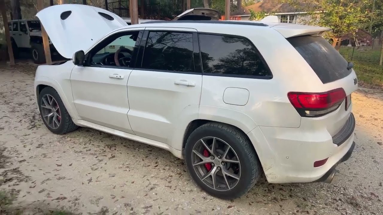 Замена аккумулятора Grand Cherokee SRT 2017 года