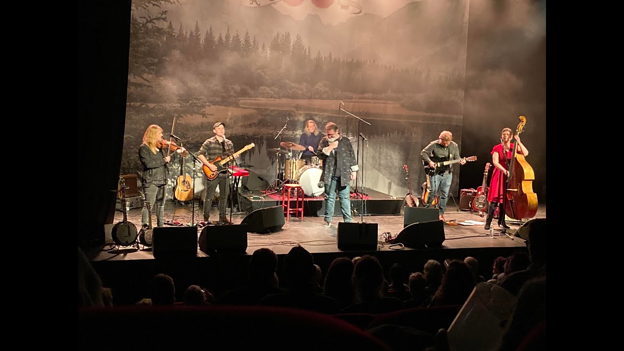 Alex Nyborg Madsen & A Circle of Friends